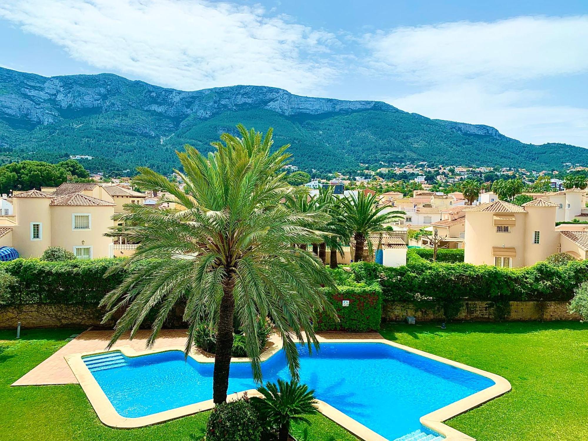 Hoteltype Penthouse 2 Beds, Parking, Wifi & Pool Stunning Views Dénia Eksteriør billede